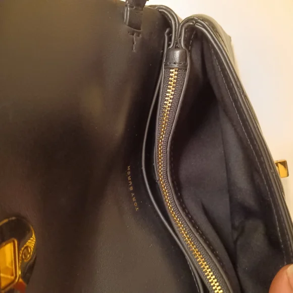 Tory Burch designer mini bags Kira Chevron Chain Wallet in Black mainTory Burch - Picture 10 of 13